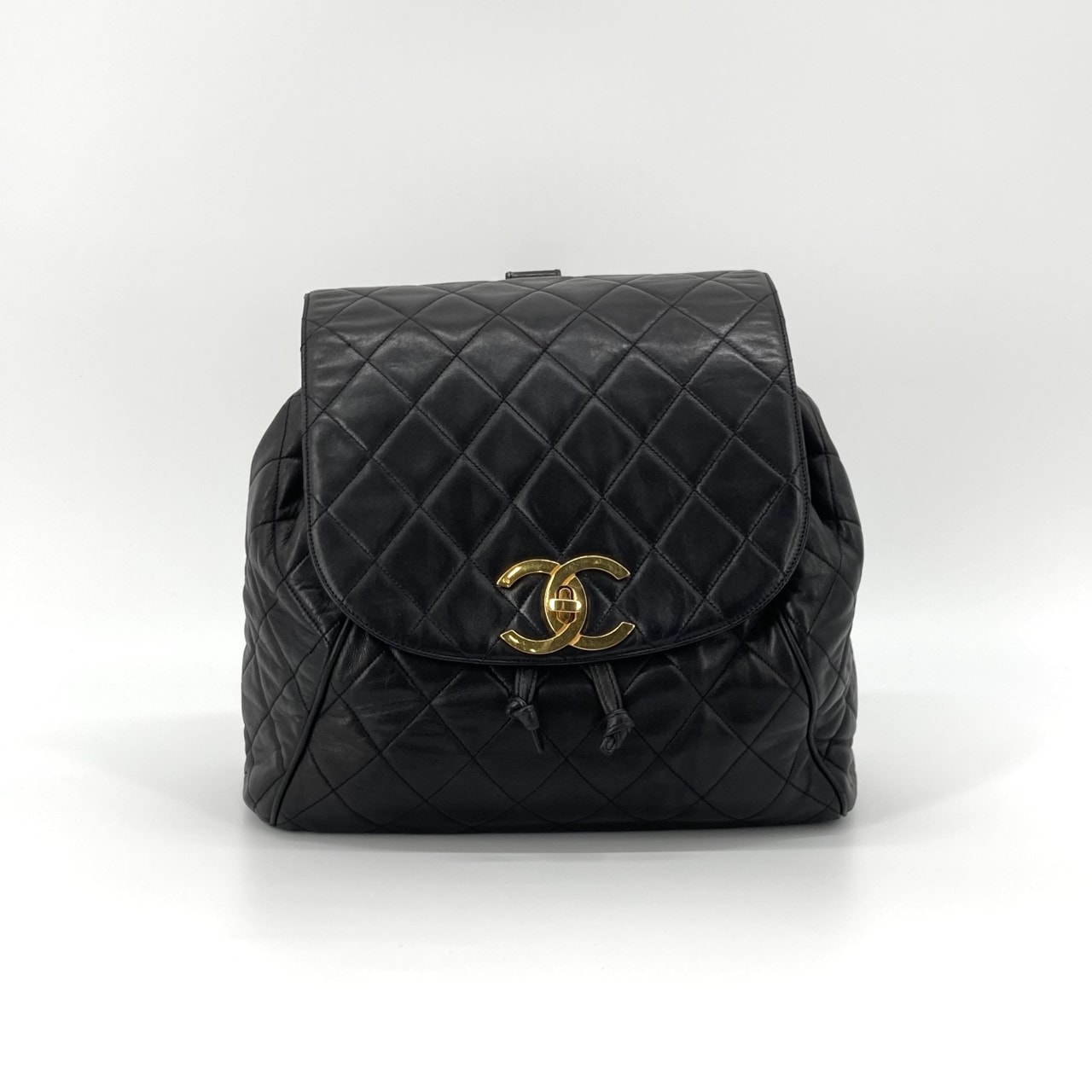 CHANEL(シャネル) ヴィンテージ マトラッセ ラムスキン ゴールド金具 3番台 リュック・デイパック ブラック