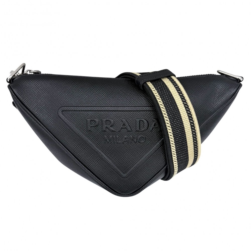 PRADA プラダ ショルダーバッグ トライアングル 肩掛け 斜め掛け メンズ レディース 男女兼用 2VH155 レザー    ブラック 黒 シルバー金具 ユニセックス【中古品】