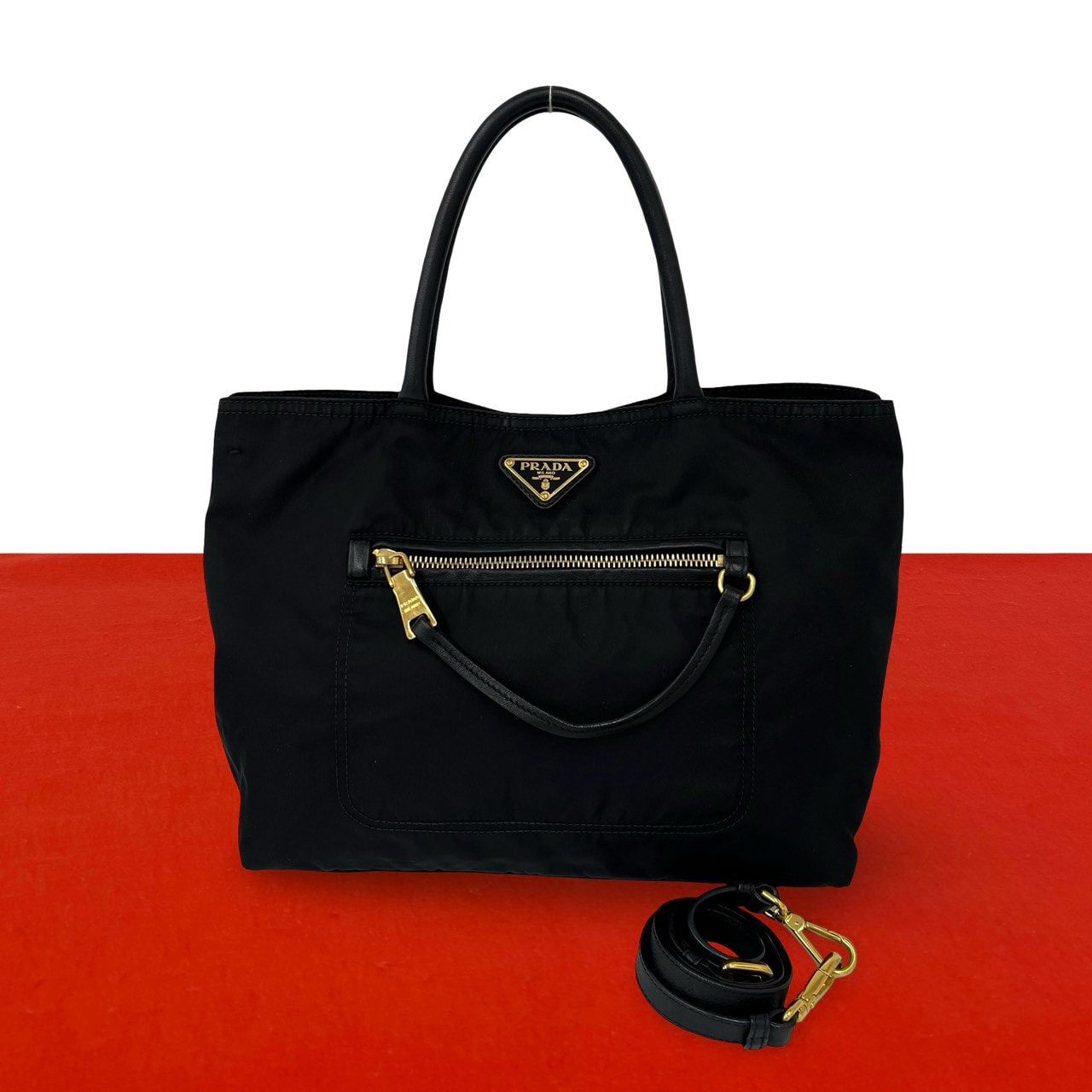 PRADA プラダ 三角ロゴ 金具 ナイロン レザー ショルダーバッグ ブラック
 43972