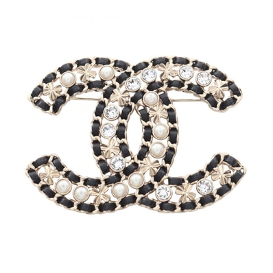 シャネル CHANEL ココマーク クローバー ブローチ アクセサリー GP(ゴールドメッキ) レザー ラインストーン / フェイクパール レディース ゴールド系 / ブラック系 / ホワイト系 【中古】