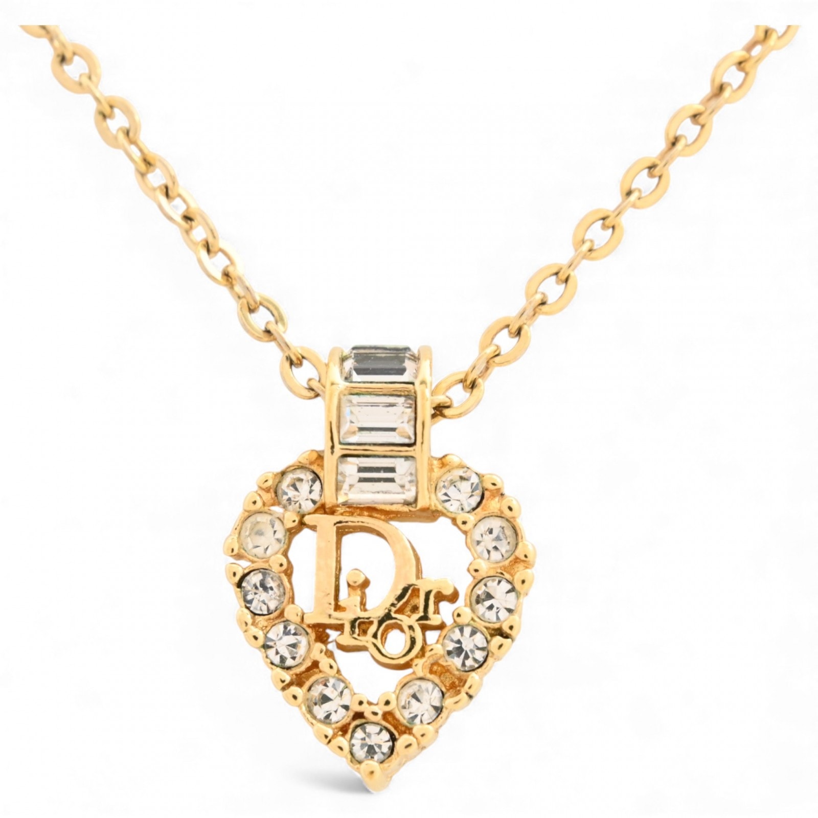 ディオール ラインストーン ハートロゴ プレート ネックレス "ゴールド"
