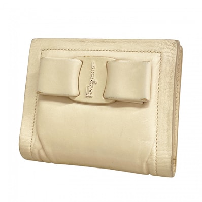 ★SALE【6cc2844】サルヴァトーレフェラガモ 財布 ヴァラ レザー オフホワイト シルバー金具【中古】レディース