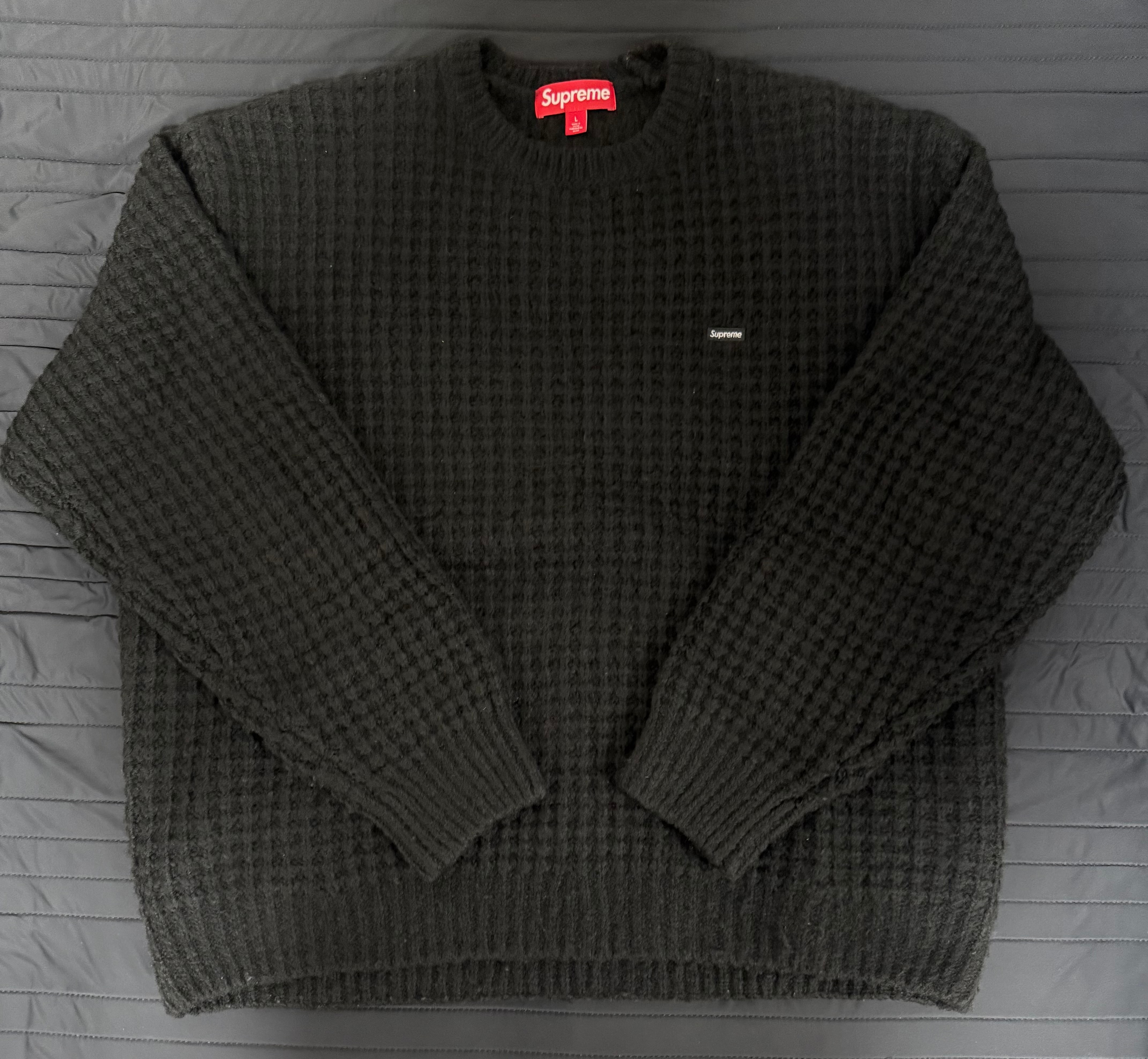 Supreme Small Box Waffle Sweater "Black"