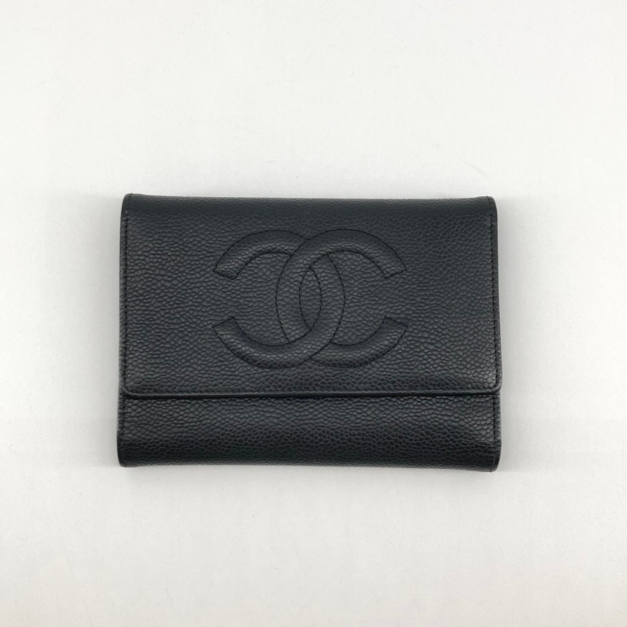 CHANEL(シャネル) キャビアスキン 10番台 A13225 三つ折り財布 ブラック