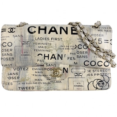 CHANEL シャネル ショルダーバッグ ニュースペーパー プリント ダブルチェーン ダブルフラップ ターンロック 肩掛け ハンドバッグ ココ 鞄 かばん レザー ベージュ マルチカラー シルバー金具 レディース【中古品】