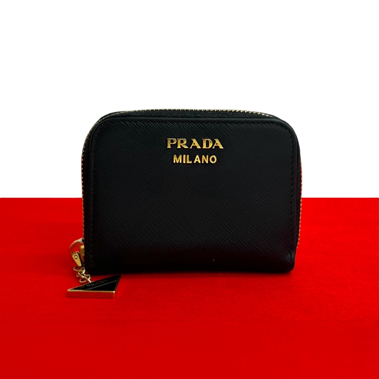 PRADA プラダ ロゴ 金具 レザー コインケース ブラック
 36337