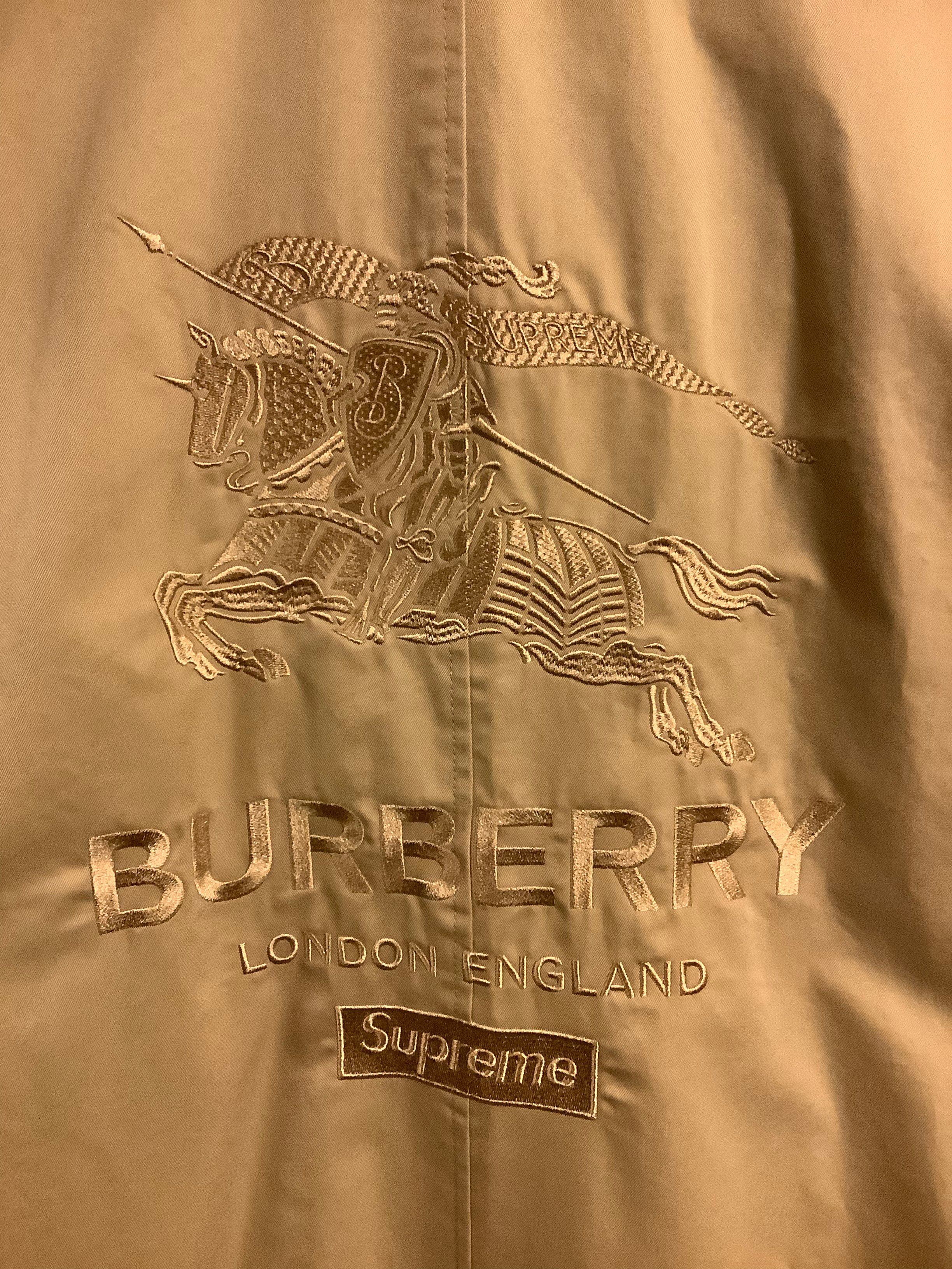 Supreme / Burberry Leather Collar Trench "Beige"