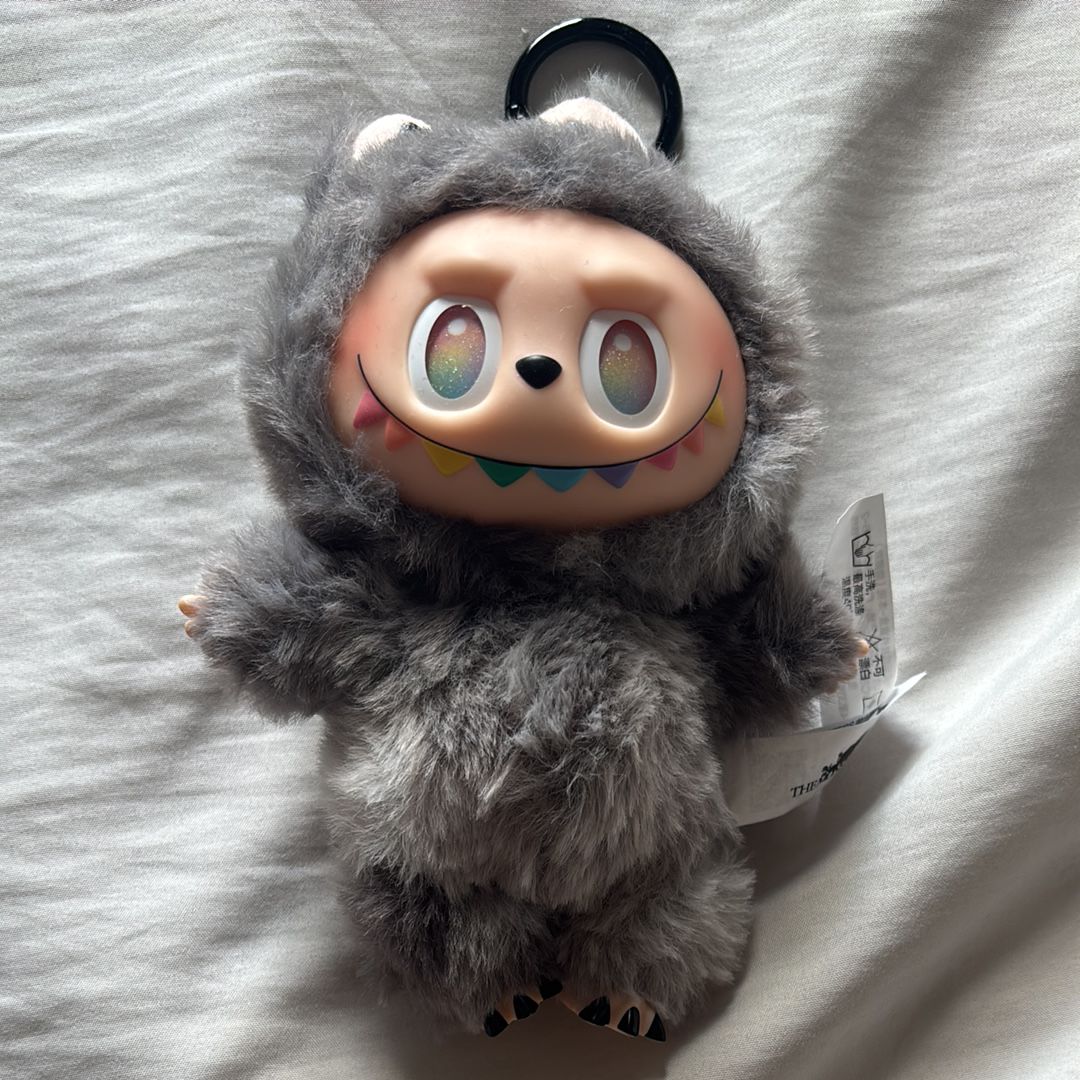 POP MART THE MONSTERS (LABUBU) Big into Energy Series Plush Pendant ID (Secret)