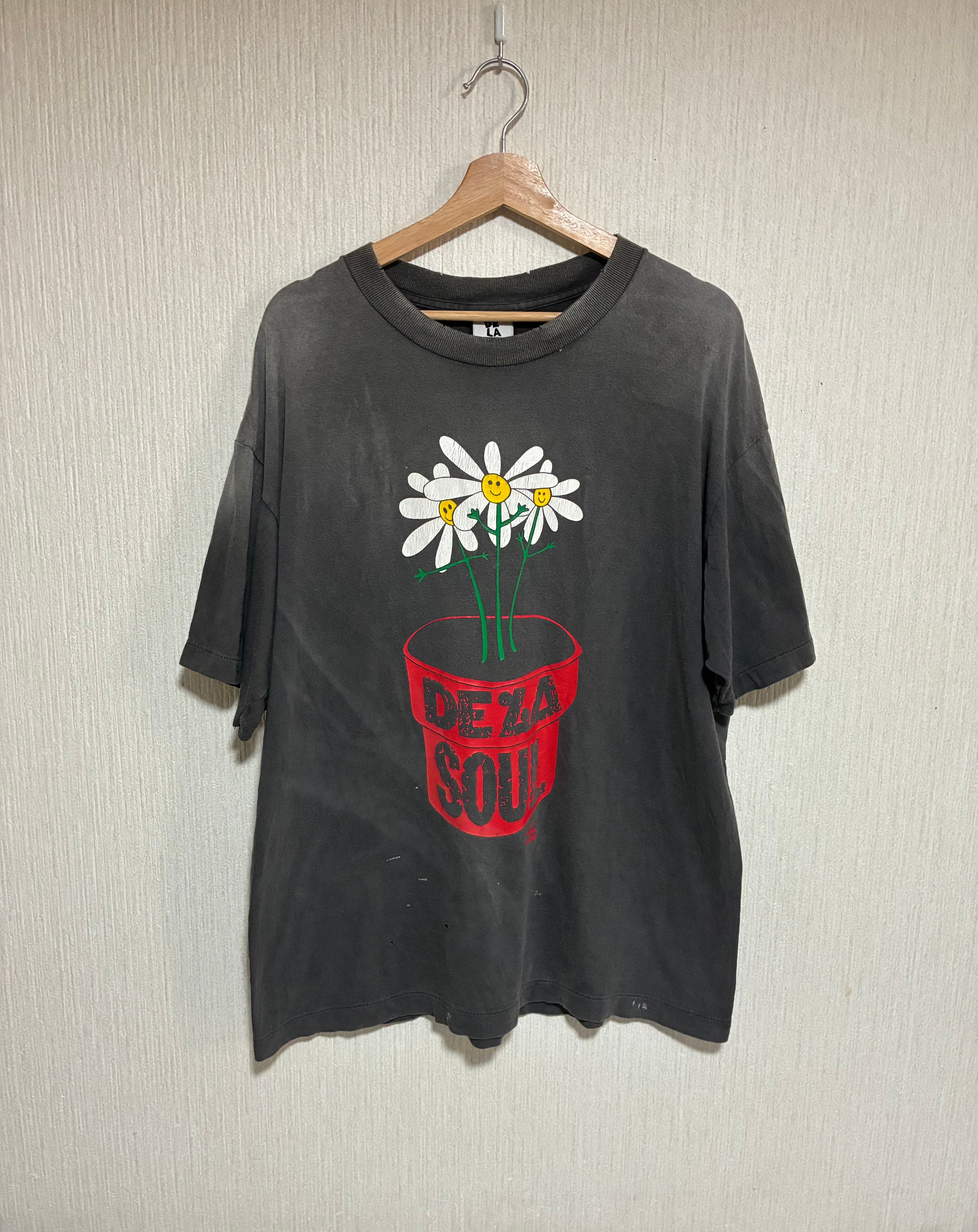 SAINT Mxxxxxx x DE LA SOUL DLS SS Tee "Black"