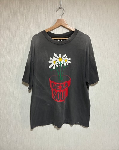 SAINT Mxxxxxx x DE LA SOUL DLS SS Tee "Black"