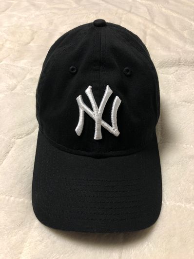 MoMA Exclusive New Era New York Yankees Cap "Black"