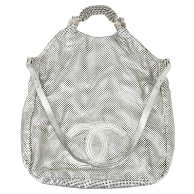 CHANEL シャネル ショルダーバッグ パンチング デカココマーク シルバー ラムスキン シルバー金具 A38462 ABランク【中古】