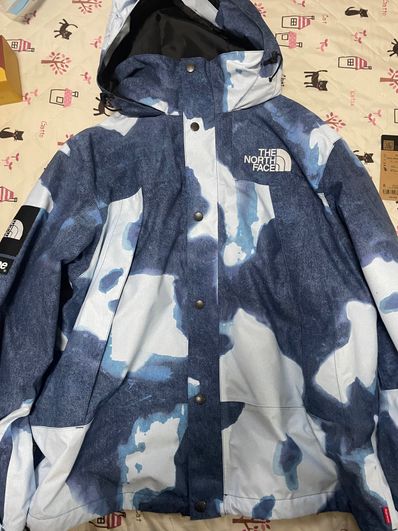 Supreme x The North Face Bleached Denim Print Mountain Jacket "Indigo"