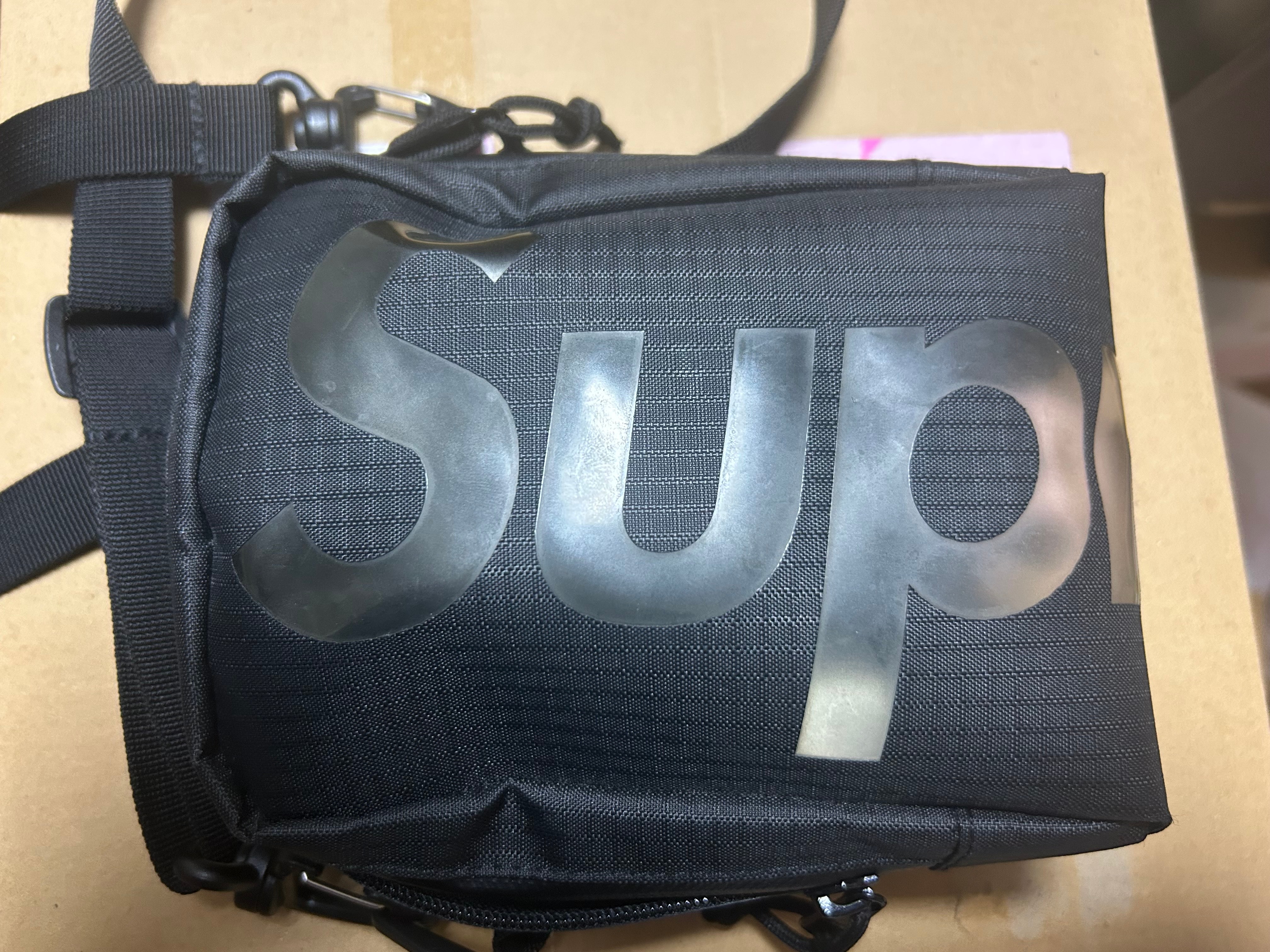Supreme Neck Pouch 21SS 