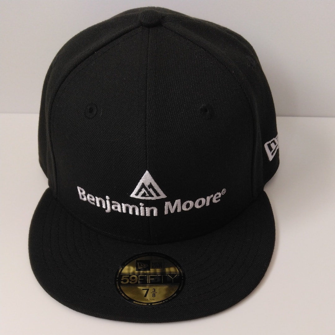 Benjamin Moore 59FIFTY “Black”