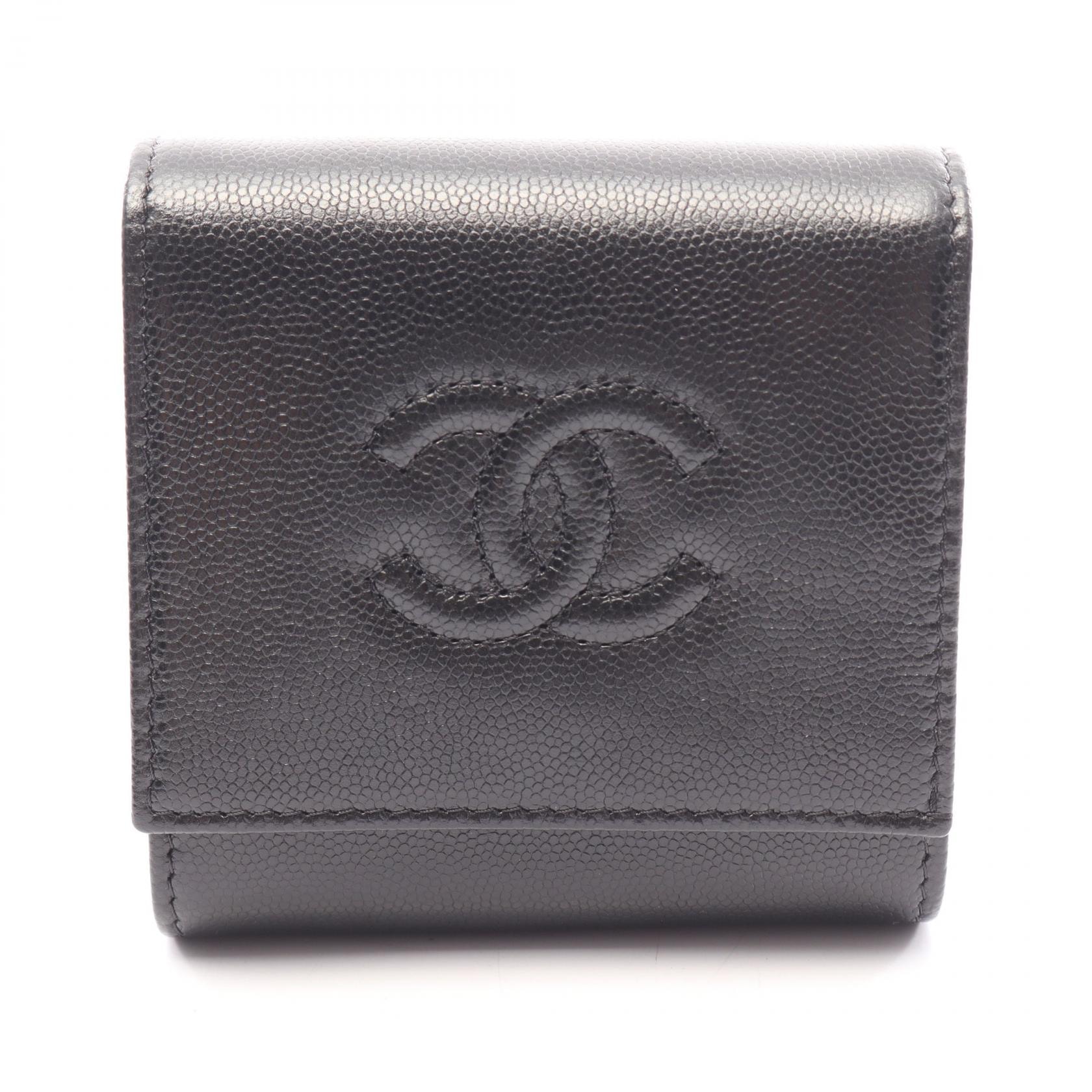 シャネル CHANEL ココマーク 二つ折り財布 財布 キャビアスキン(グレインドカーフ) レディース ブラック系 【中古】
