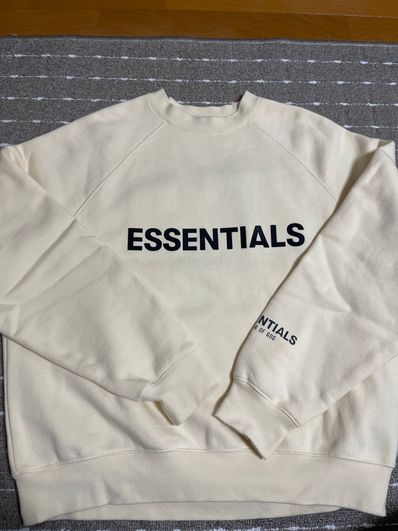 FEAR OF GOD ESSENTIALS 3D Silicon Applique Crewneck "Buttercream"