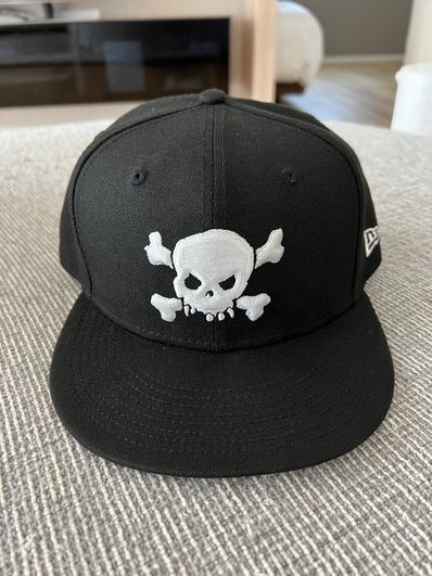 Supreme Skull New Era® "Black"