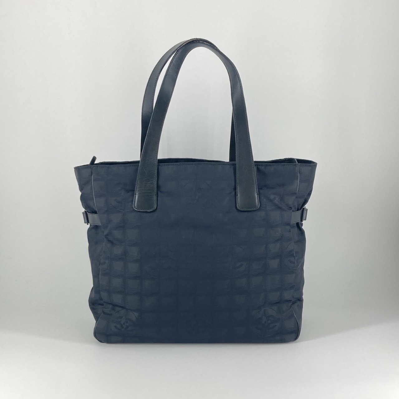 CHANEL(シャネル) ニュートラベルラインGM 6番台 A15825 トートバッグ