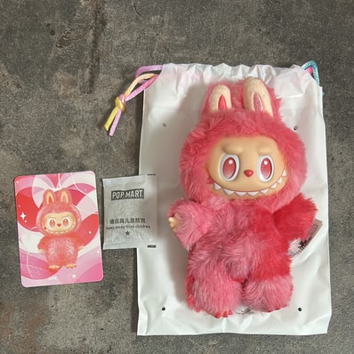 POP MART THE MONSTERS (LABUBU) Big into Energy Series Plush Pendant LOVE