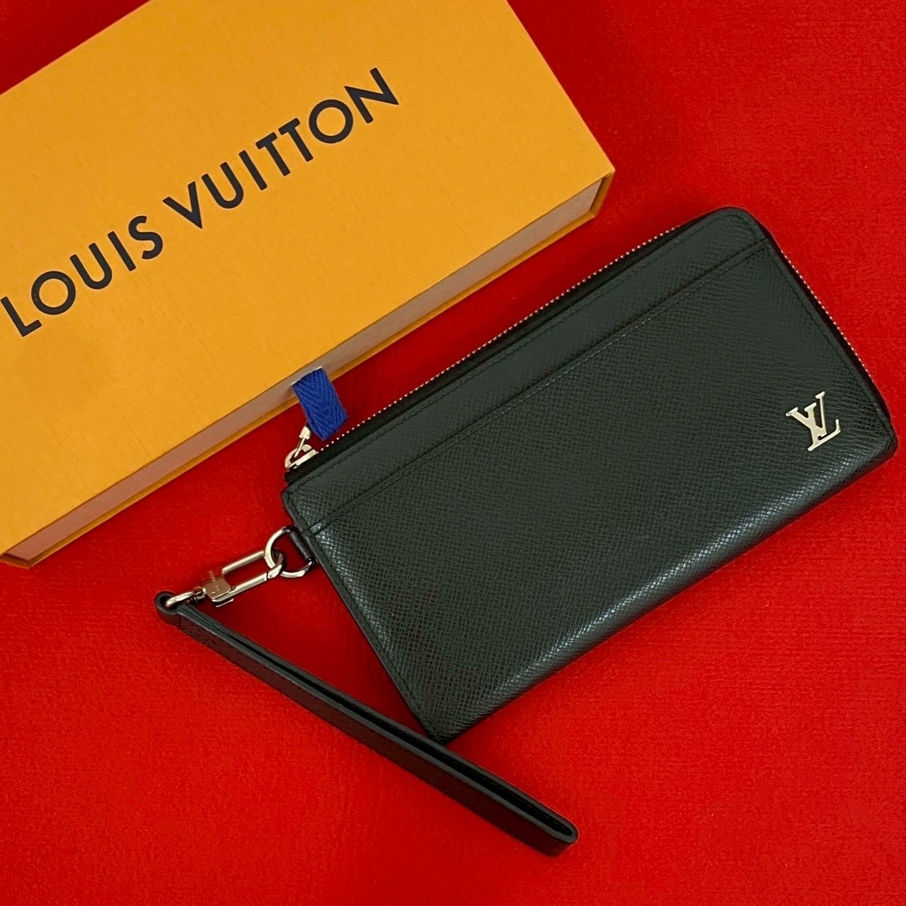 LOUIS VUITTON ルイヴィトン ジッピー ドラゴンヌ タイガ レザー 長財布 ブラック
 36020