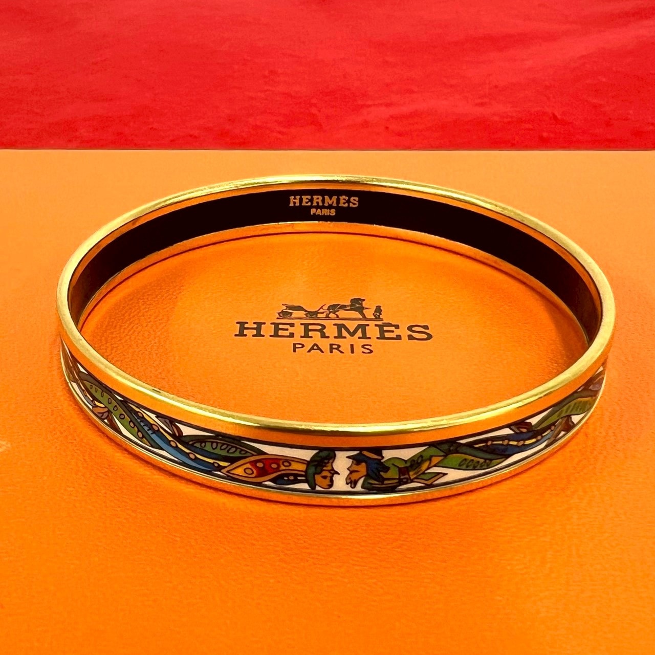 HERMES エルメス エマイユ バングル GP バングル ゴールド
2607c