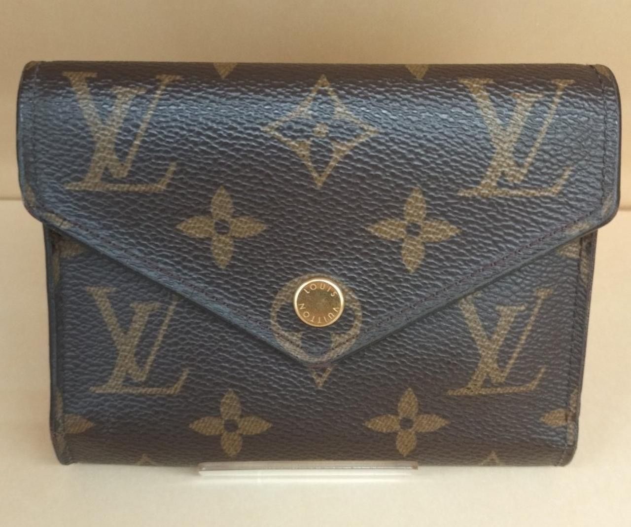 Louis Vuitton Victorine Wallet Monogram "Fuchsia"