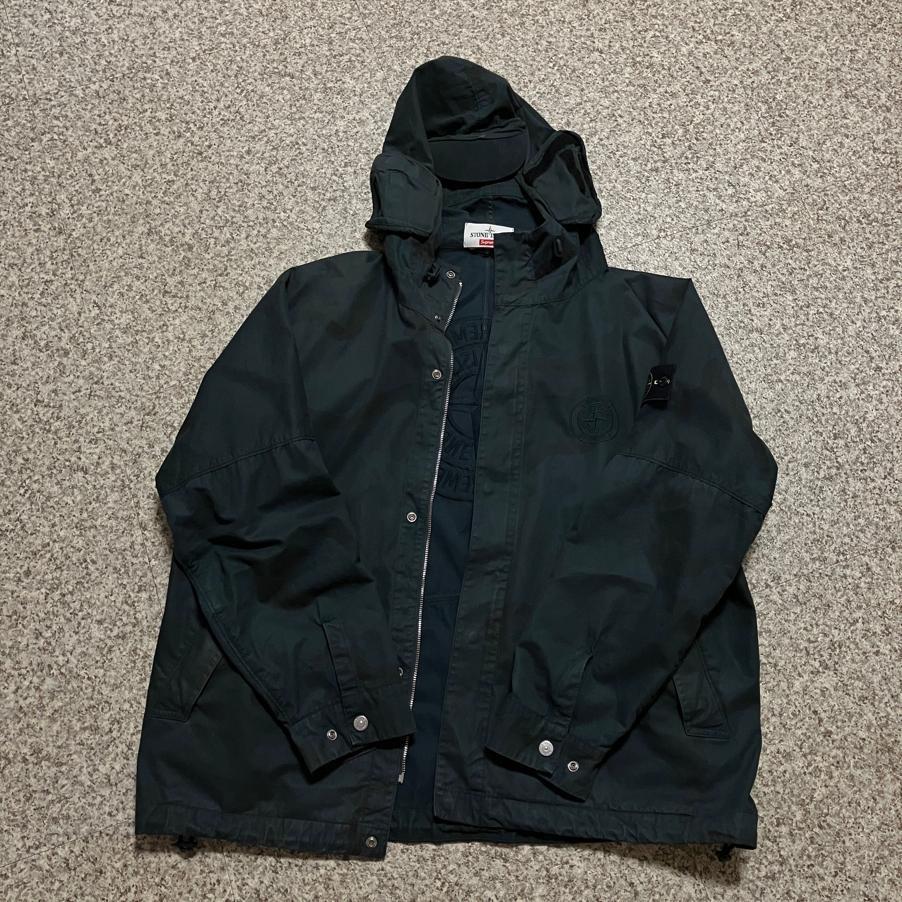 Supreme / Stone Island® Riot Mask Camo Jacket 