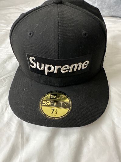 Supreme $1M Metallic Box Logo New Era® "Black"