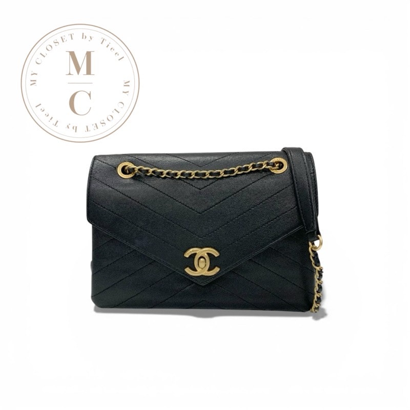 シャネル CHANEL バッグ ショルダーバッグ レザー ブラック ゴールド ターンロック ココマーク シェブロン Vステッチ ダブルチェーン