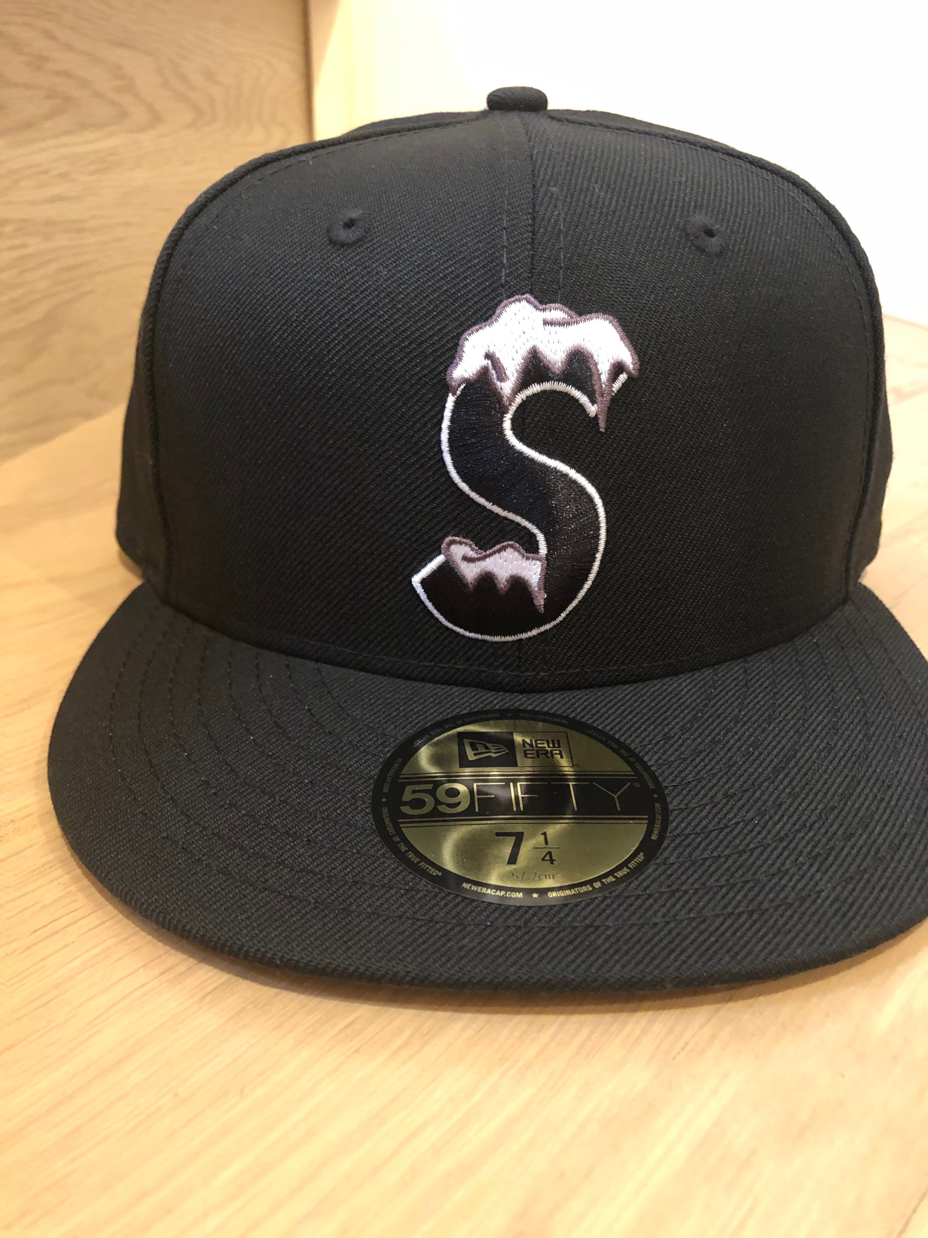 Supreme S Logo New Era® "Black" (20FW)