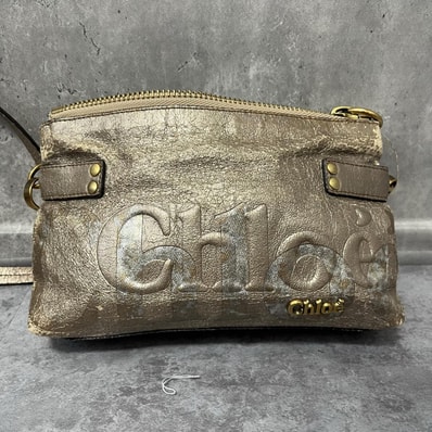 【Chloe】クロエ ショルダーバッグ ゴールド ブロンズ レザー ビッグロゴ ゴールド金具 斜め掛け クロスボディ ヴィンテージ レディース