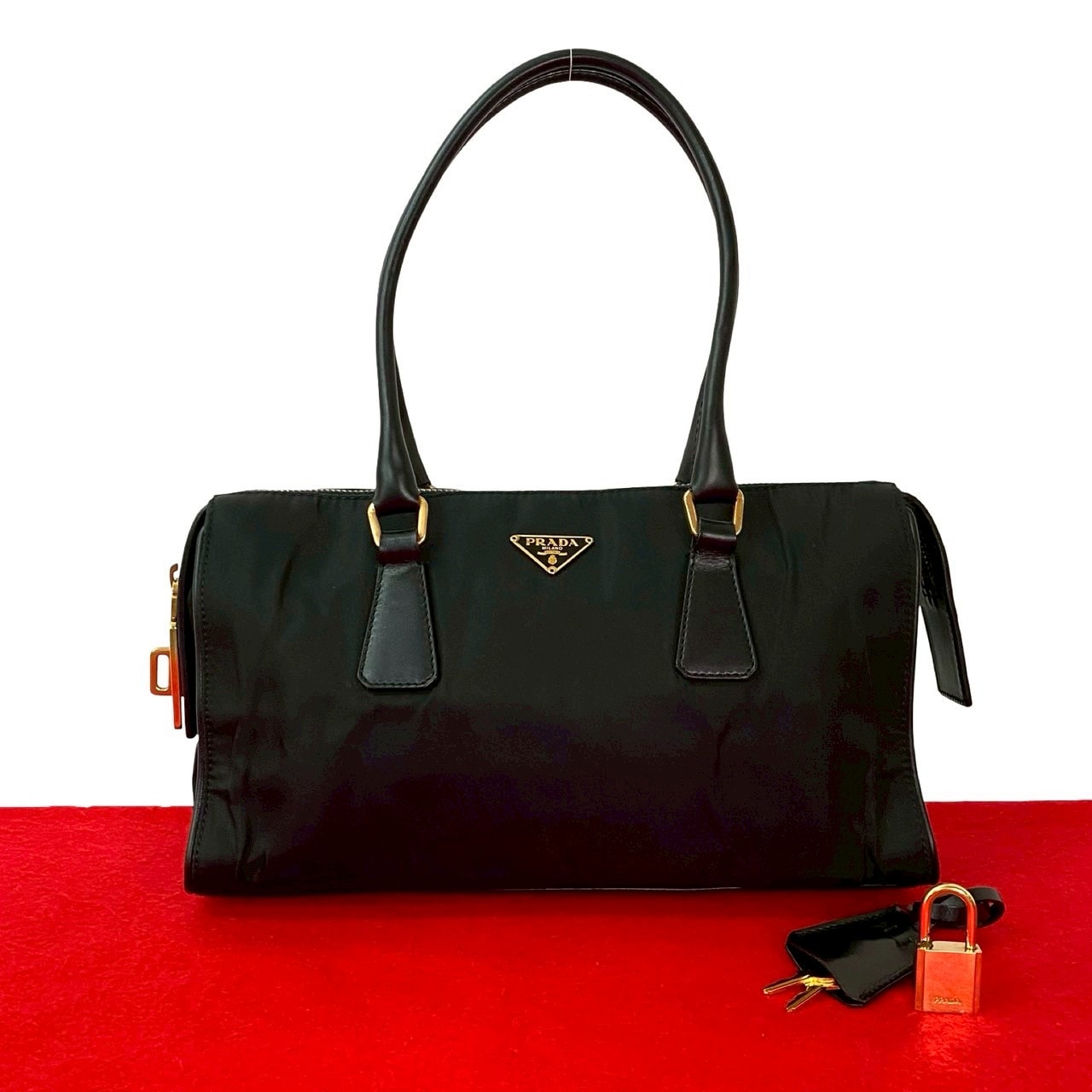 PRADA プラダ 三角ロゴ 金具 ナイロン レザー ハンドバッグ ブラック
 2114b