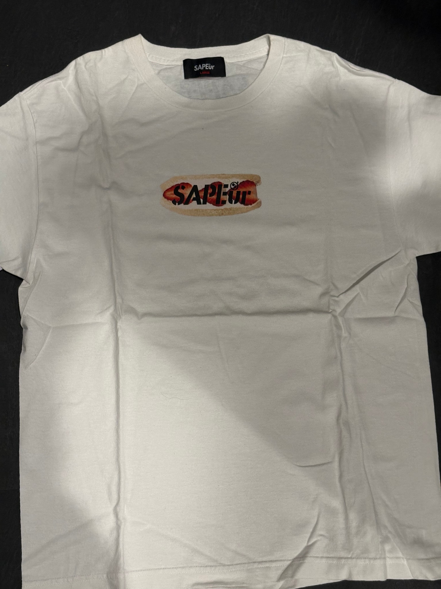 SAPEur x Dacafe Limited Collaboration Tee Strawberry "White"