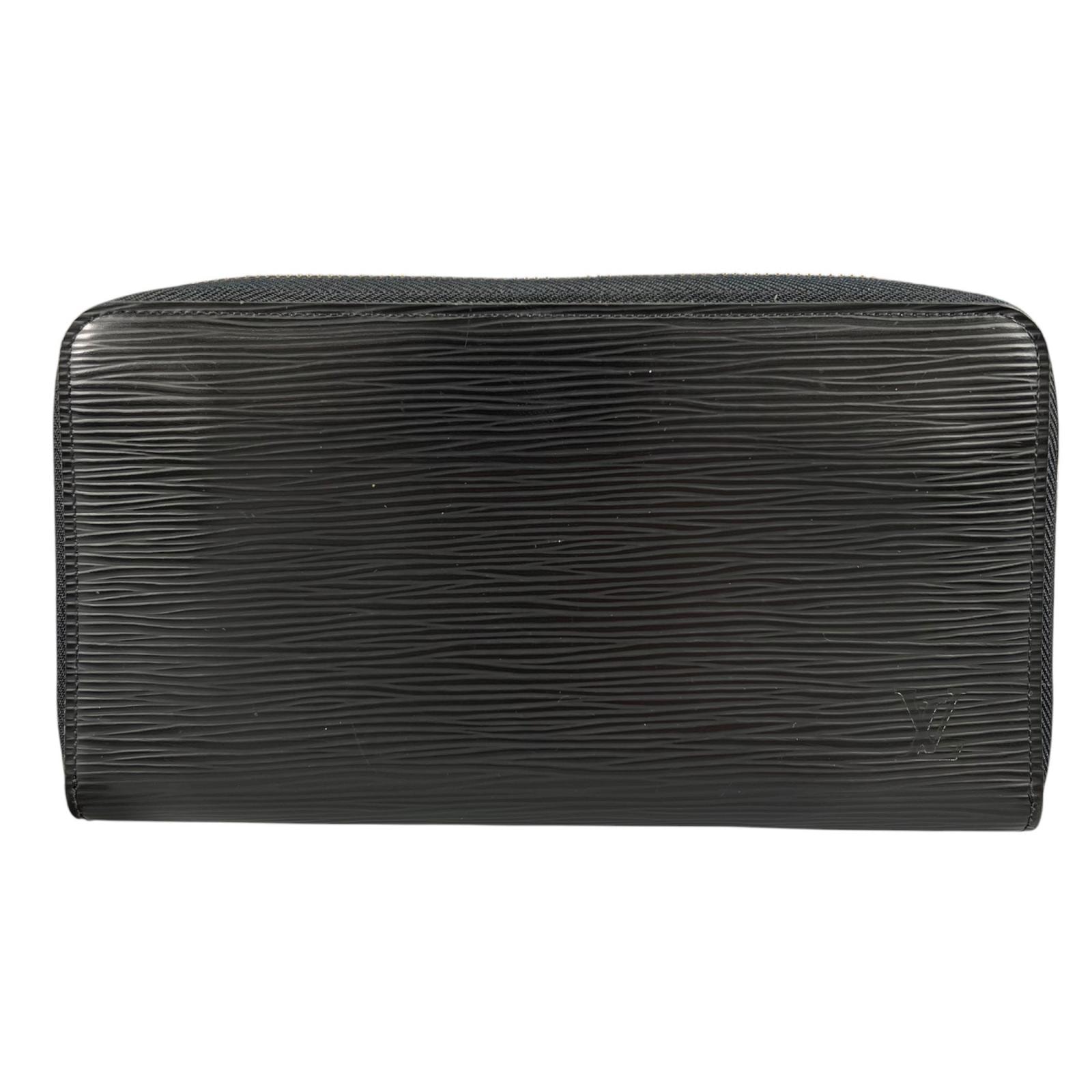 LOUIS VUITTON ルイ・ヴィトン ジッピーウォレットノアール 長財布 エピレザー ブラック レディース【中古】