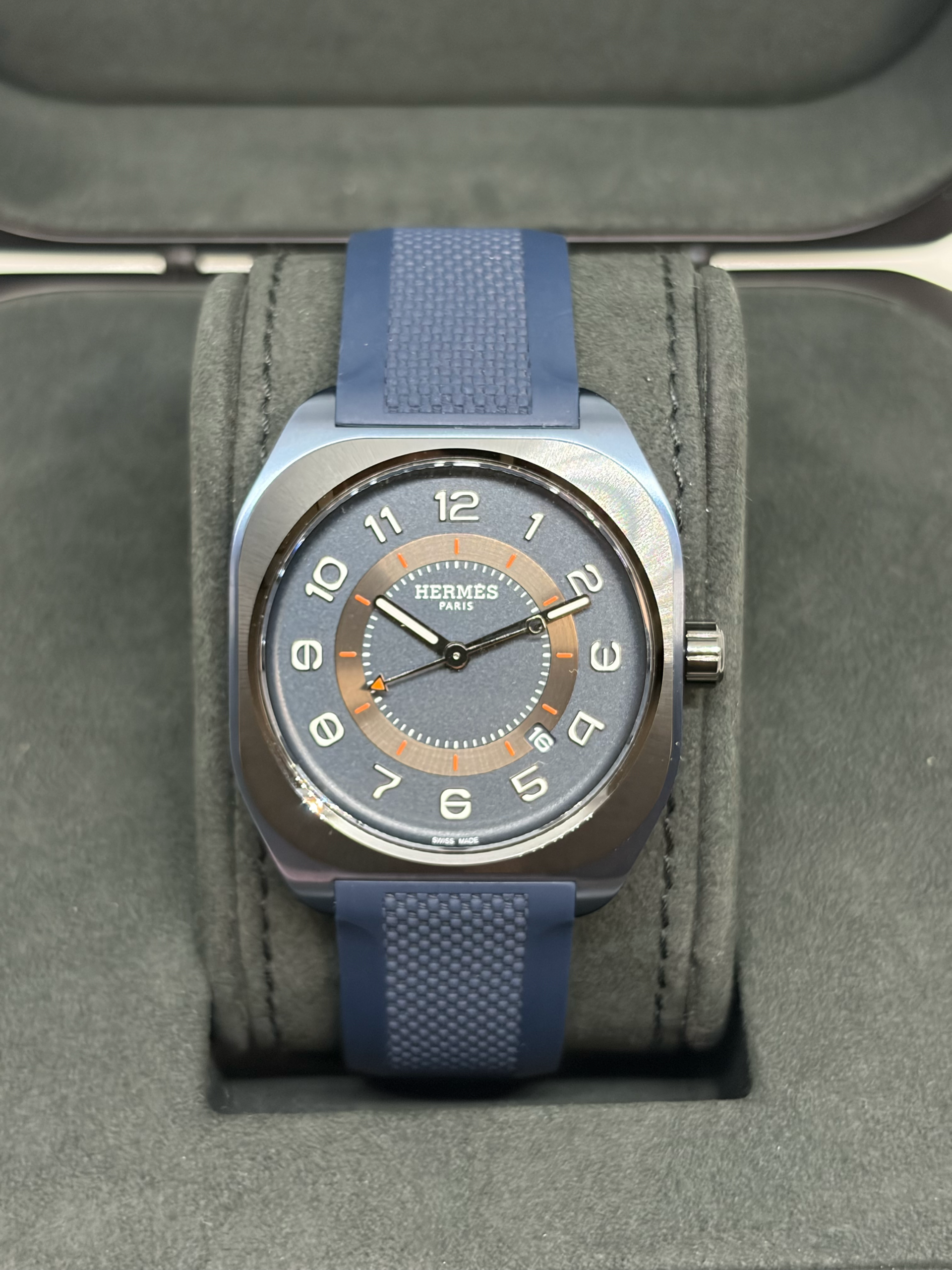 HERMÈS H08 42mm / W056950WW00 / Blue