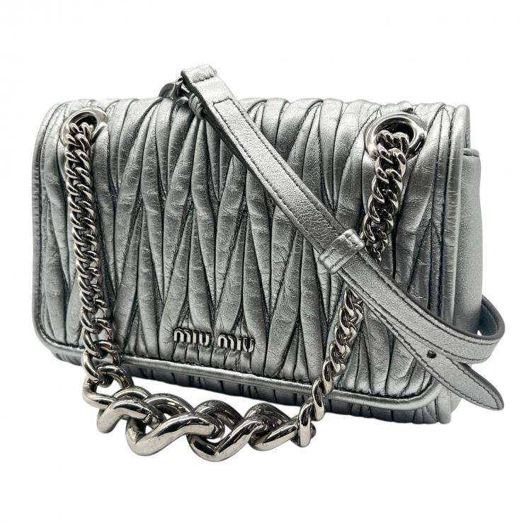MIUMIU ミュウミュウ ショルダーバッグ マテラッセ バッグ シルバー ★人気高騰中★