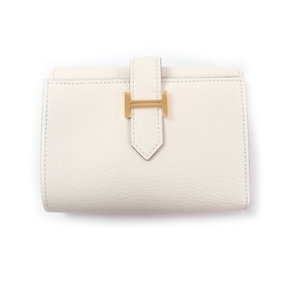 未使用品 エルメス
三つ折り財布 ベアン コンビネ レディース