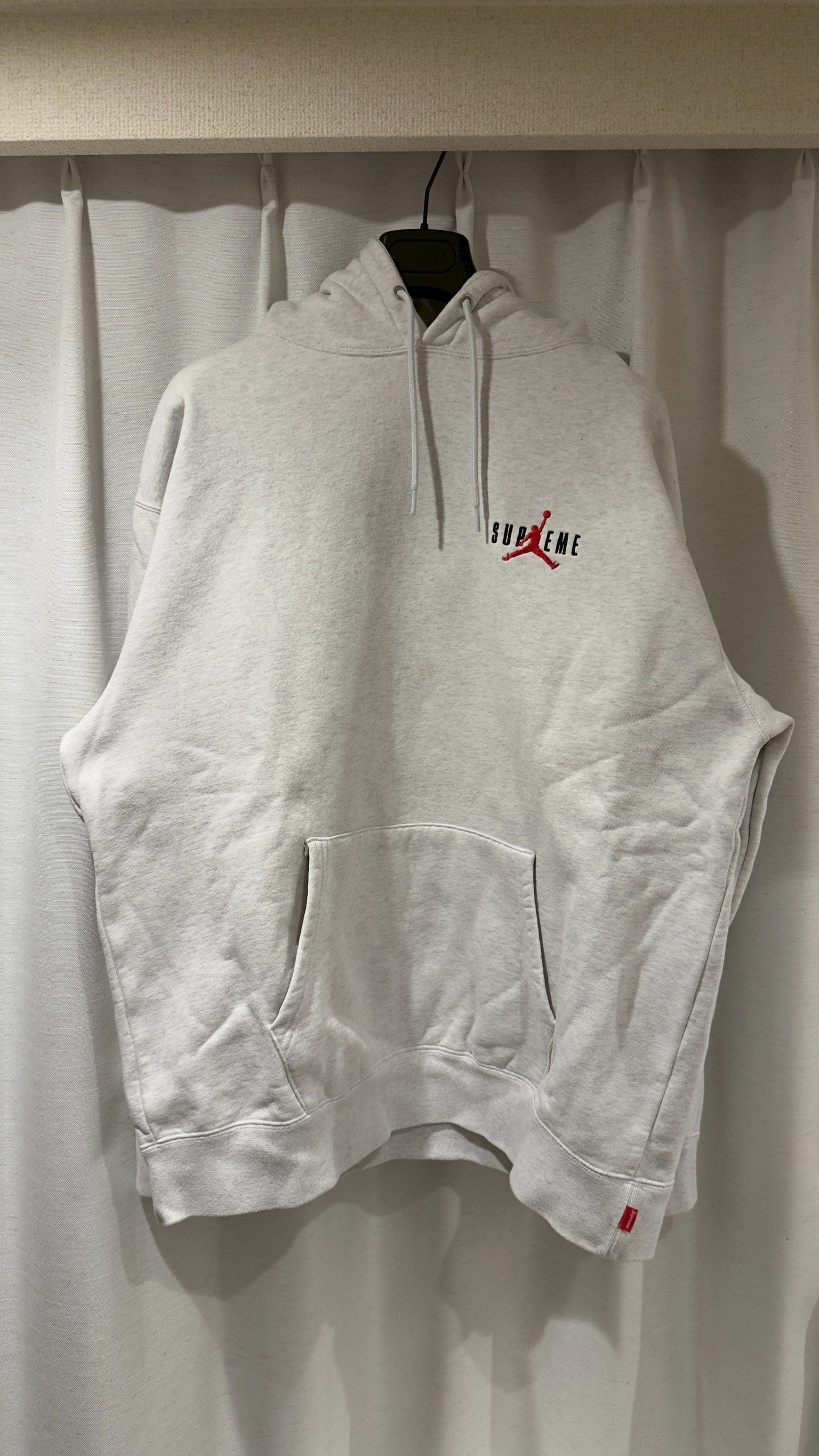 Supreme x Jordan Hooded Sweatshirt "Ash Grey" HF0836-051