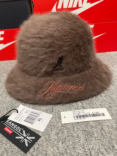 Supreme / Kangol Furgora Casual "Brown"