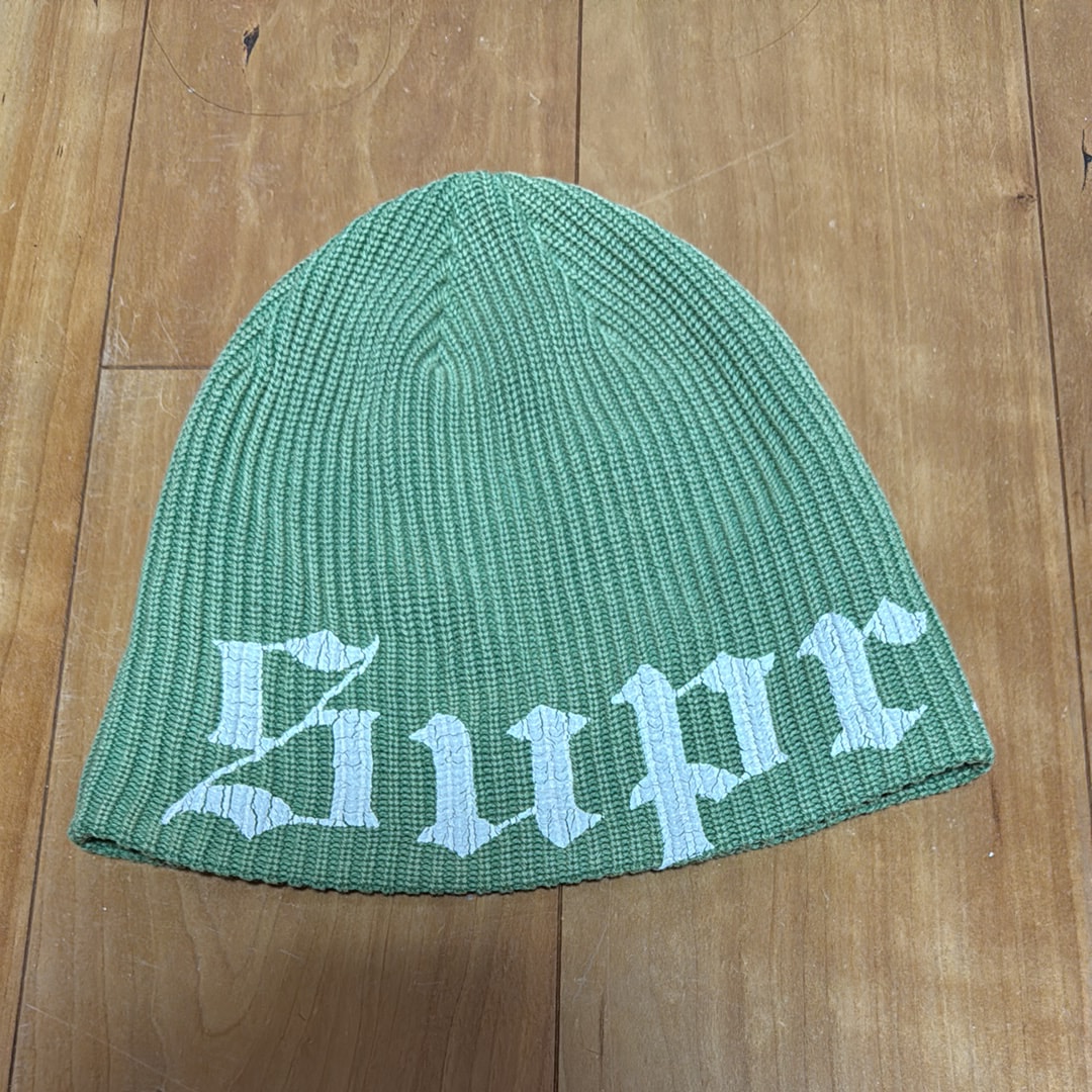 Supreme Old English Printed Beanie "Green"