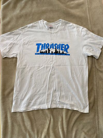 Supreme / Thrasher® Skyline Tee "White"