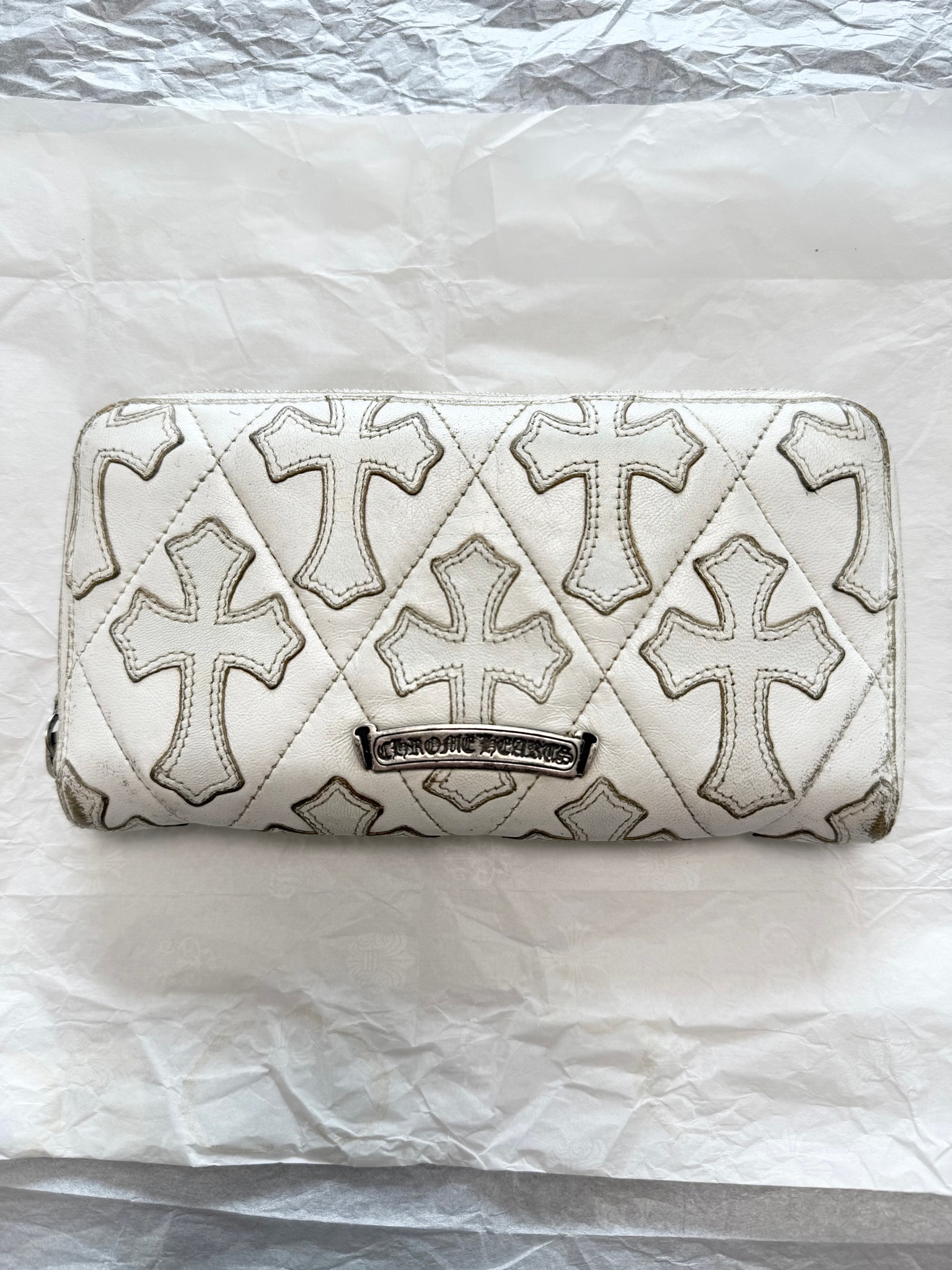 値下げ交渉可能 / 正規品!CHROME HEARTS クロムハーツ ホワイトキルティングウォレット 財布