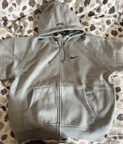 Supreme x Nike Zip Up Hooded Sweatshirt "Heather Grey"