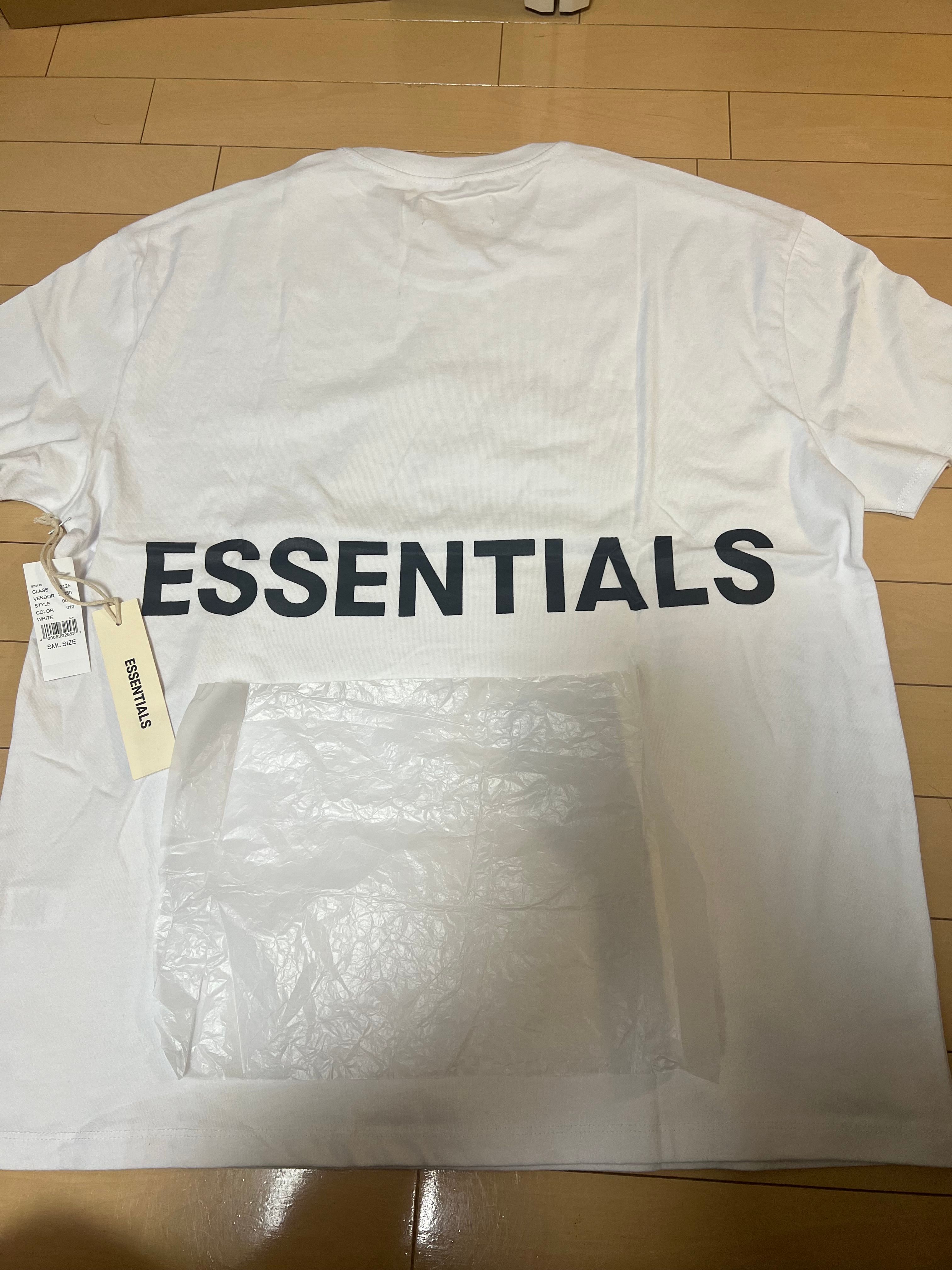 FEAR OF GOD Essentials Boxy Graphic T-Shirt "White"
