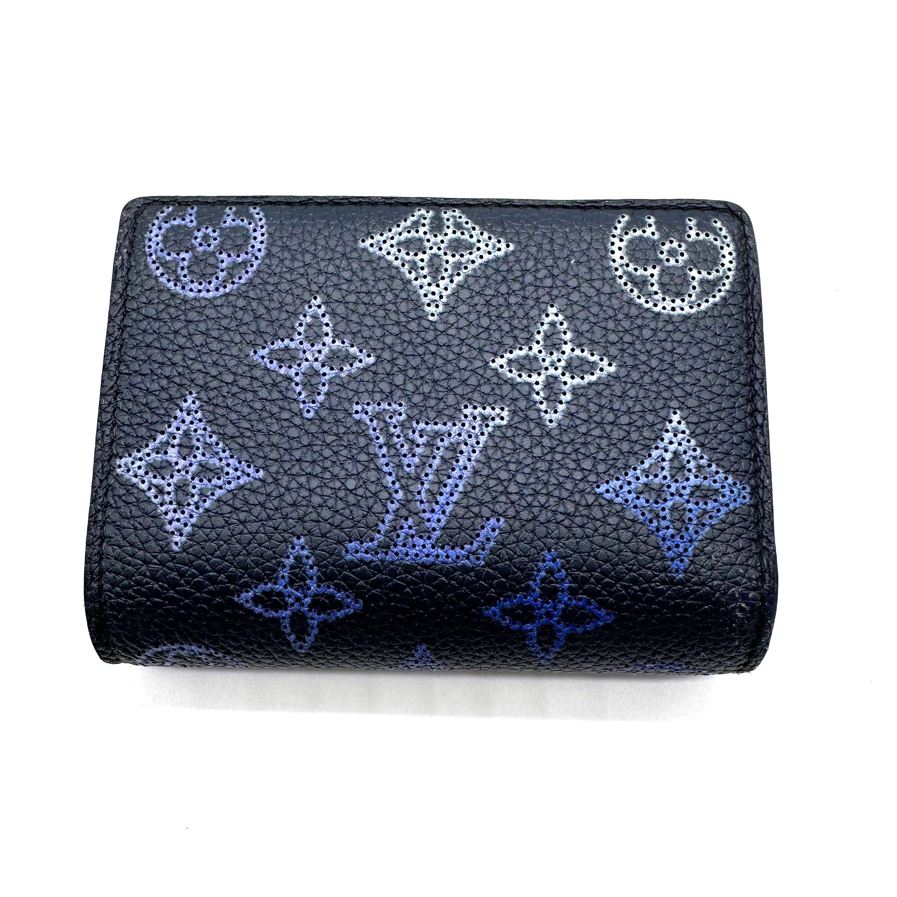 Louis Vuitton Clea Wallet Mahina Leather
