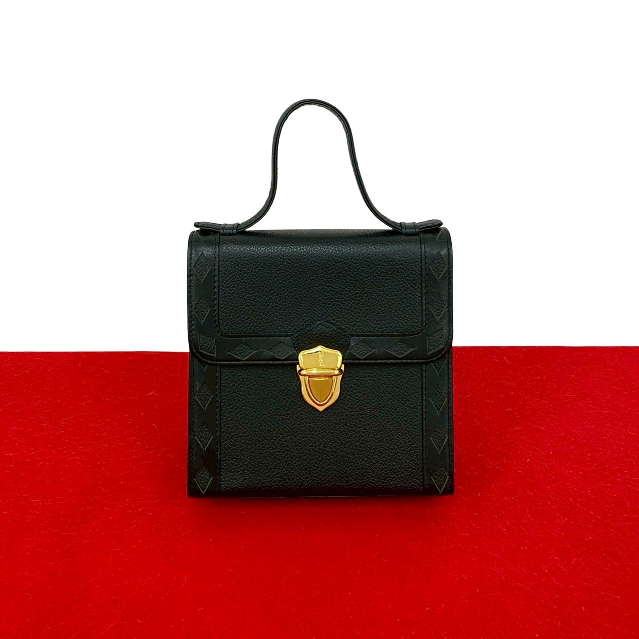 YVES SAINT LAURENT イヴ・サンローラン YSL ロゴ 金具 カットアウト レザー ハンドバッグ ブラック
 36365