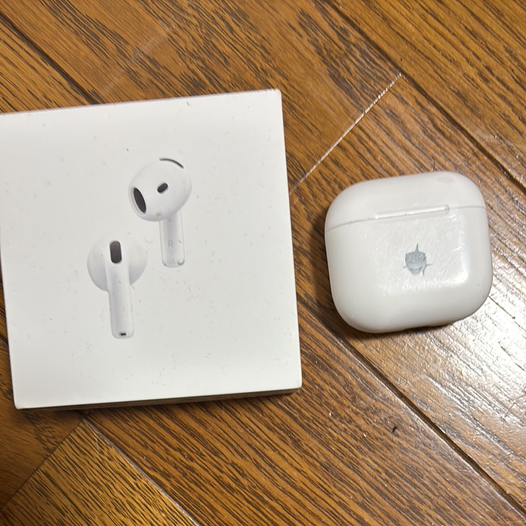 Apple AirPods 4 with Active Noise Cancellation