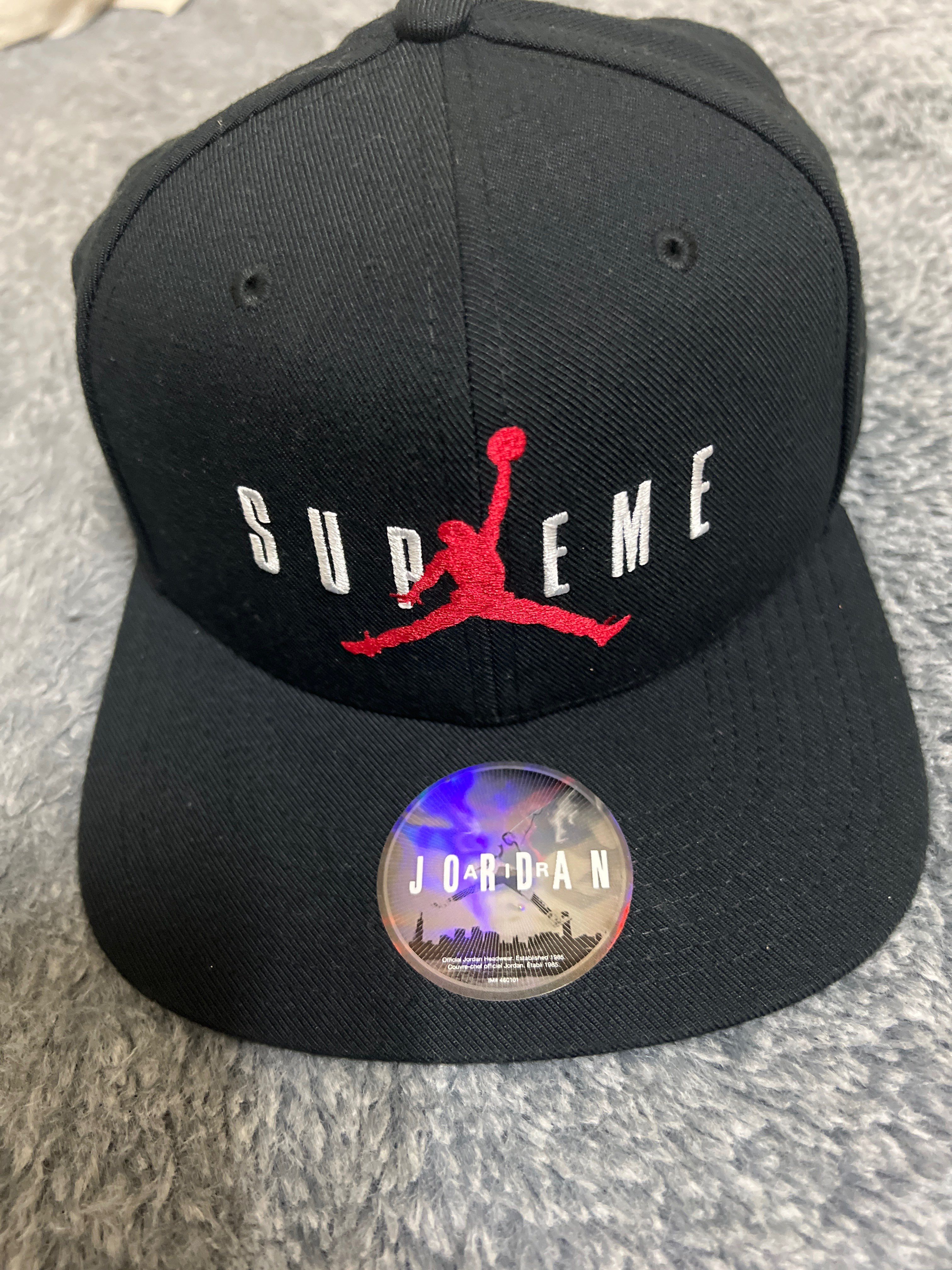 Supreme NIKE Air Jordan 6-Panel Cap "Black"