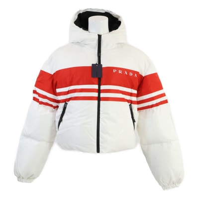 プラダ 【新品同様/国内正規】29R698 Re-Nylon ロゴ入り クロップドダウン XS